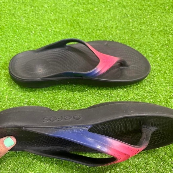 Oofos Flip Flops Sandals Womens 9 EU 40 Recovery Slip-On Comfort Pink/Blue - Picture 5 of 7